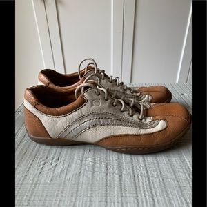 Men’s Born shoes